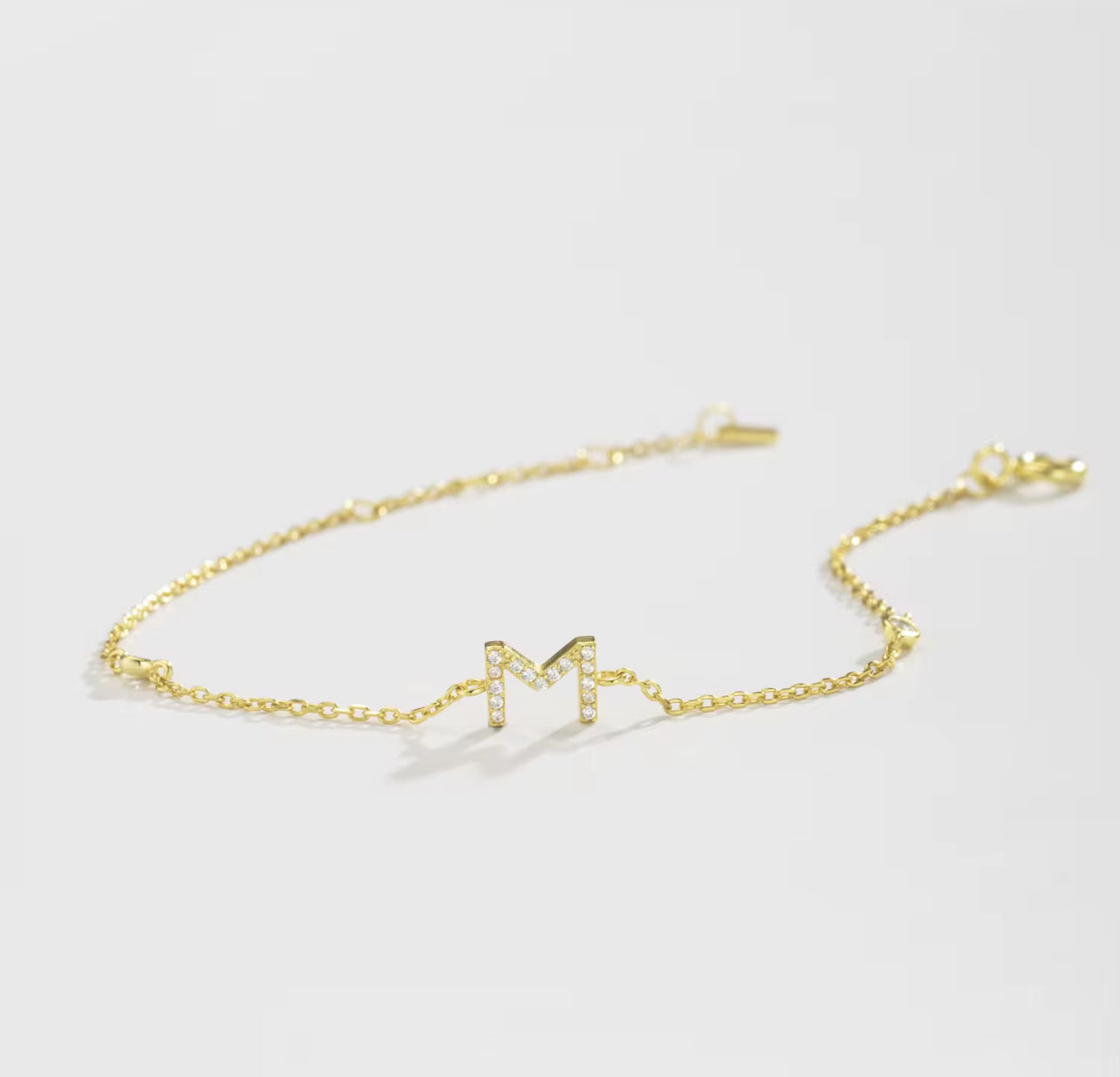 DAINTY INTIAL BRACELET