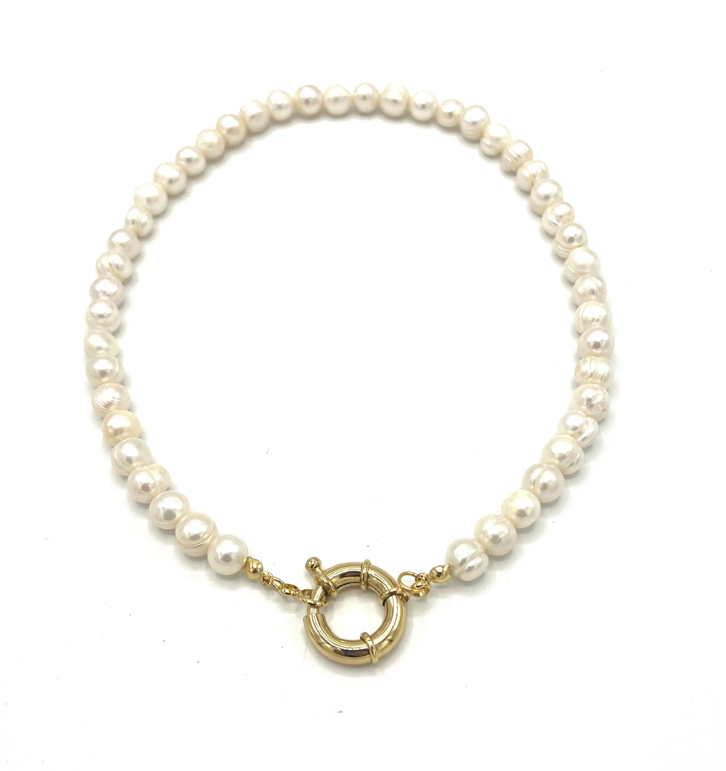 CLASSIC PEARL CLASP NECKLACE