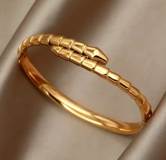 SNAKE BANGLE