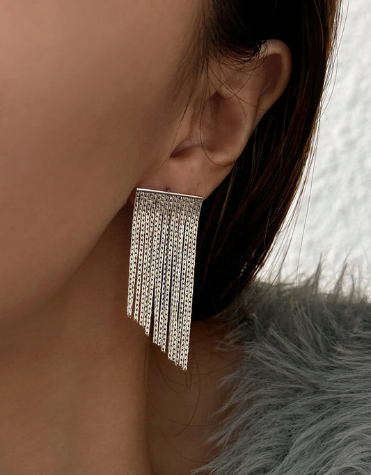 TASSEL EARRING