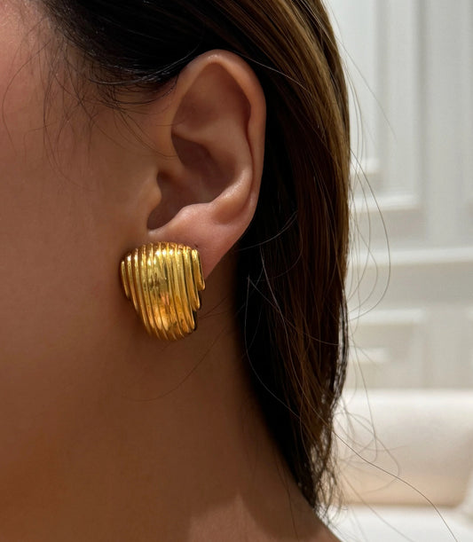 OVAL EARRING